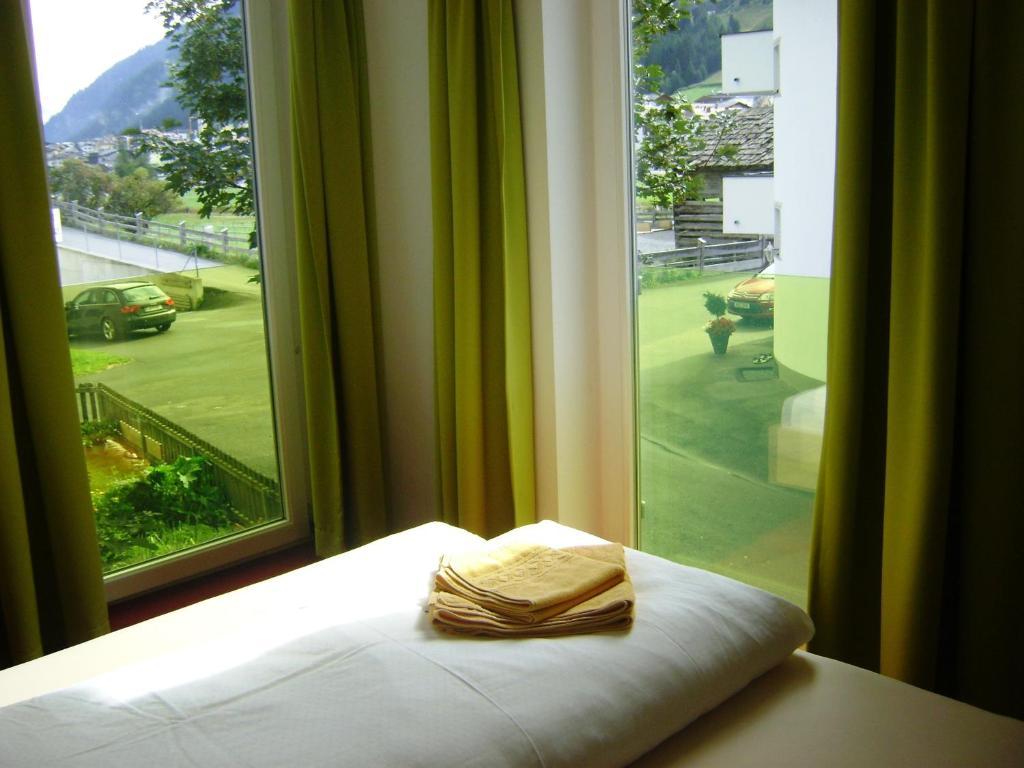 Almandin Apartments Ischgl Zimmer foto