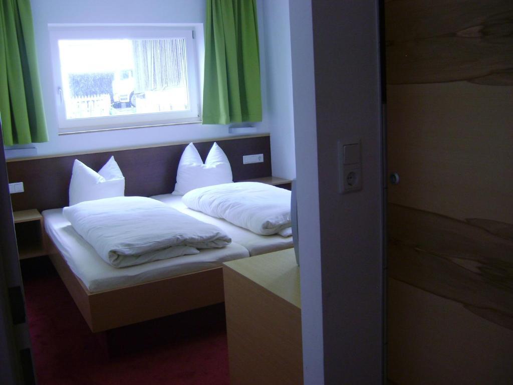 Almandin Apartments Ischgl Zimmer foto